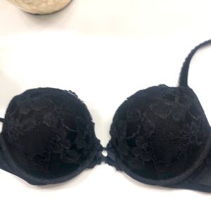Like new! Victoria’s Secret bra!